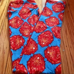 Lularoe OS fiery lion 🦁 leggings!